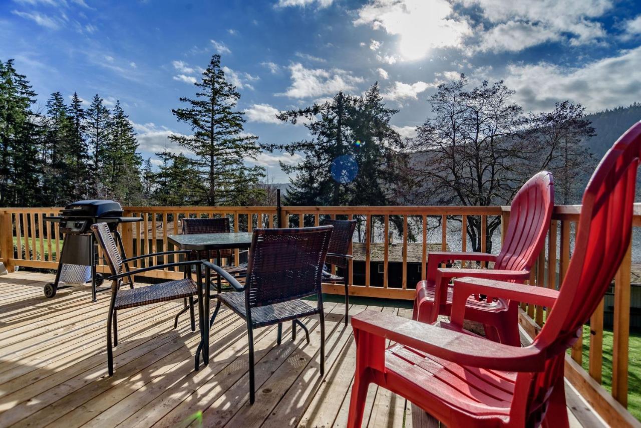 Green Acres Lakeside Resort Salt Spring Island Ganges Exterior foto